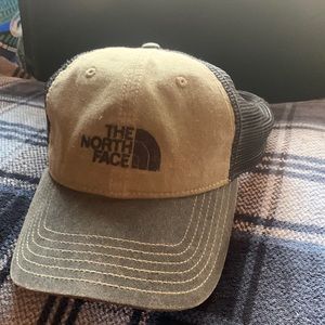 North face loose cap